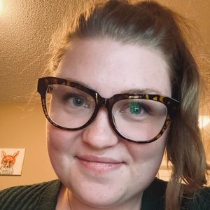 Meet your Posher, Ana